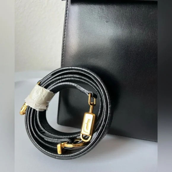 SALVATORE FERRAGAMO Iconic Top Handle Gancini Black Leather Crossbody Bag 212181 - Picture 6 of 16